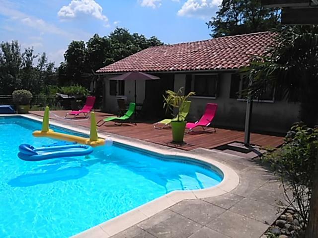 Grand Hourcqs Vila Pouillon Exterior foto